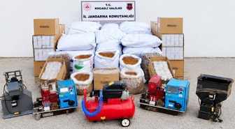 Kocaeli Körfez'de operasyonda 2 milyon 450 bin liralık tütün ve makaron bulundu