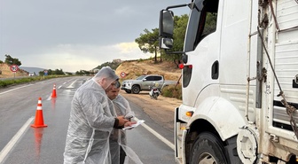 Mersin Silifke'de orman emvali taşıyan araçlar denetlendi, usulsüzlük çıkmadı