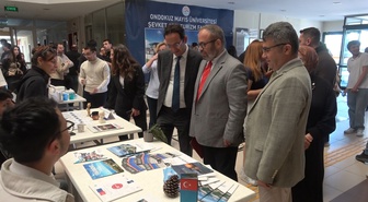 OMÜ, Bafra'da yeni öğrenciler için UYUMFEST'26 oryantasyon programı düzenledi