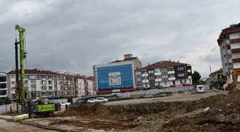 Samsun Vezirköprü'de meydan ve otopark projesinde ilk kazma vuruldu