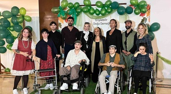 Serebral palsili bireyler İstanbul Bostancı'da özel kıyafetlerle podyuma çıktı