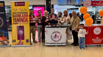 Siirt'te Dünya Şiddete Hayır Günü'nde KADES ve UYUMA bilgilendirmesi yapıldı