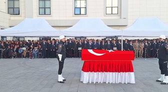 Uygulama noktasında şehit edilen polis memuru için tören düzenlendi