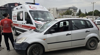 Yavuz Selim Mahallesi'nde otomobil ile ambulans çarpıştı, yaralanan olmadı