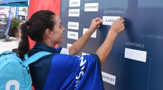 Ayla Aksu Kahraman, Samsun Open'da Dudeney'i 2-1 yenip çeyrek finale çıktı