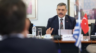 Bakan Çiftçi Atina'da Yunan mevkidaşına 625 suç örgütünün çökertildiğini söyledi