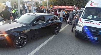 Bingöl'deki iki ayrı trafik kazasında yaralanan 3 kişi hastanede tedavi altına alındı