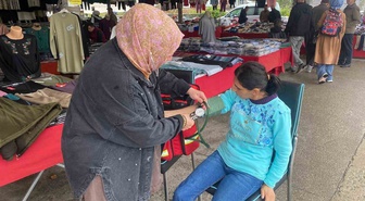 Düzce Çilimli'de sağlık ekipleri pazaryerinde kalp sağlığı için stant açtı