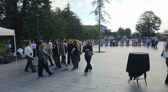 Düzce Güzel Sanatlar Lisesi öğrencileri sene başı sergisinde yaklaşık 115 eser sundu