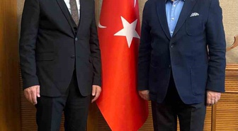 HEKİMSEN Başkanı Kurban, annesi vefat eden Vedat Bilgin'e taziye ziyaretinde bulundu