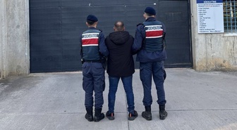 Jandarma, Bafra'da uyuşturucudan 9 yıl 2 ay hapis cezasıyla aranan şahsı yakaladı