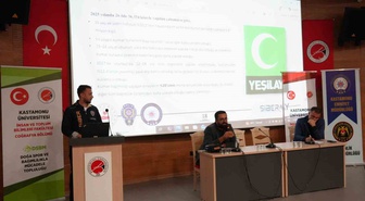 Kastamonu Üniversitesi'nde polis, öğrencileri siber suçlara ve şantaja karşı uyardı