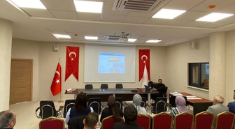 Kütahya Aile ve Sosyal Hizmetler, Altıntaş'ta eğitimcilere destek modelini tanıttı