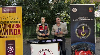 Siirt'te kadına şiddete karşı mahalle buluşmasında bilgilendirme yapıldı