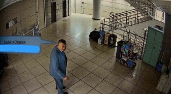 Adliyede 'yüksek yargıyı tanıyorum' diyerek pazarlık yapan Sadık Kükrer tutuklandı! Kartvizitindeki unvan dikkat çekti