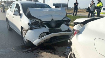 Aksaray'da polis aracı dahil 4 araç zincirleme kazaya karıştı, yaralanan olmadı