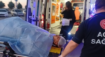 Aksaray Eskil'de minibüse çarpmamak isteyen 14 yaşındaki motosikletli ağır yaralandı