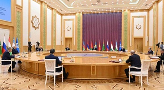 Azerbaycan Cumhurbaşkanı Aliyev, her yönde 15 milyon tonluk transit hedefini açıkladı