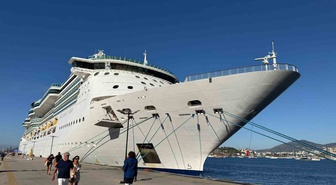 Bahamalar bayraklı kruvaziyer Muğla'nın Bodrum ilçesine 2 bin 242 yolcu getirdi
