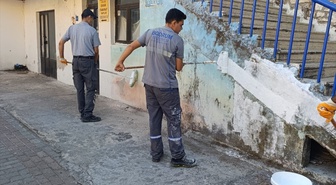 Bodrum Belediyesi, mavi-beyaz renkleri korumak için cadde ve sokakları boyuyor