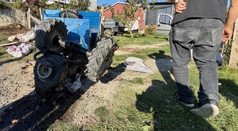Düzce'de 'pat pat' tarım aracı devrilince 1 kişi öldü, 1 kişi yaralandı