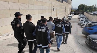 Elazığ'da tefecilik operasyonunda 4 şüpheli tutuklandı, 1 tabanca ele geçirildi