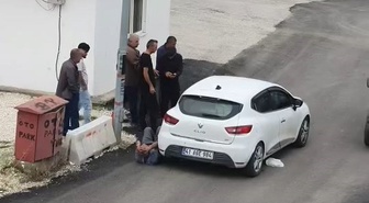 Elazığ'da yolun karşısına geçmeye çalışan yaya otomobilin çarpması sonucu yaralandı