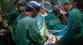 Hacettepe'de spina bifidalı iki bebeğe 24 saatte anne karnında ameliyat yapıldı