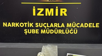 İzmir Konak'ta üzerinde 1 kilo 950 gram bonzai bulunan 1 şüpheli gözaltına alındı