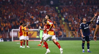 Kasımpaşa maçında Abdülkerim Bardakcı'nın kafa golü Galatasaray'ı 1-0 öne geçirdi