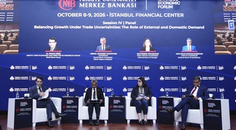 Malezya Merkez Bankası Başkanı, Hürmüz Boğazı'nın 9 aydır kapalı olduğunu belirtti