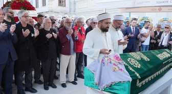 Necla Uygur, Teşvikiye Camii'ndeki cenaze namazı sonrası Feriköy'de toprağa verildi