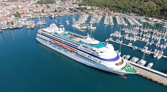 Palau bayraklı Astoria Grande kruvaziyeri 447 yolcuyla Marmaris'e yanaştı