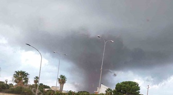 Sicilya'nın Marsala kentini vuran iki hortumda 4'ü çocuk 9 kişi yaralandı