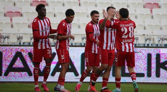 Sivasspor, Trendyol 1. Lig'de evinde Pendikspor'u 4-1 mağlup etti
