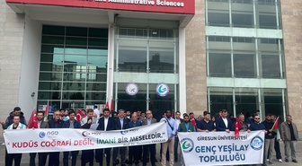 Trabzon ve Giresun'da üniversiteliler İsrail'in Gazze'deki soykırımını protesto etti