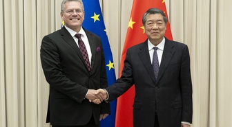 Çin Başbakan Yardımcısı He Lifeng, Beijing'de AB Komisyonu Üyesi Sefcovic ile görüştü