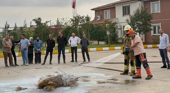 Cizre'de Karayolları personeline itfaiyeden yangın ve tahliye tatbikatı yapıldı