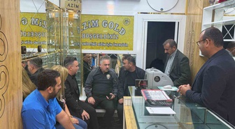 Diyarbakır'da kurşunlanan kuyumcuyu DİKO Başkanı ve Emniyet Müdürü ziyaret etti