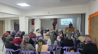 Gediz’de velilere okul ve aile eğitimi verildi