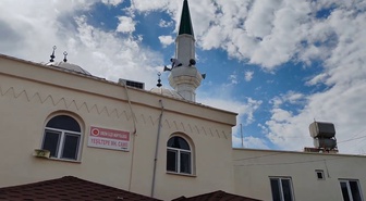 Hatay Erzin'de yıldırım cami minaresine isabet etti, elektronik eşyalar zarar gördü