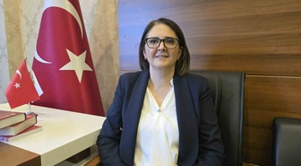 Karabük Barosu'nda üç kadın adayın yarıştığı seçimi 115 oyla Sibel Şirin kazandı