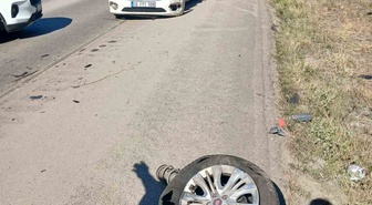 Karabük'te karşı şeride geçen otomobil tıra çarptı, 1 kişi yaralandı