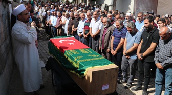 KKTC'de batan gemide ölen Mustafa Demir, Hatay'da kardeşinin yanına defnedildi