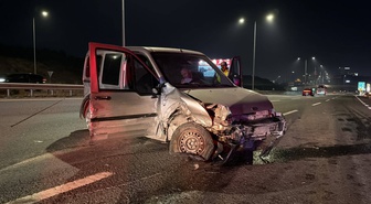Kuzey Marmara Otoyolu Başakşehir mevkisinde hafif ticari araç sürücüsü kazada öldü