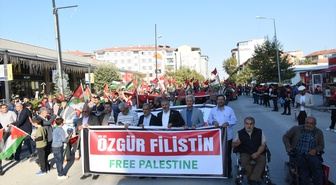 Malatya'da Gazze'deki soykırımının 3. yılı yürüyüşle protesto edildi