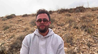 Sivas Gürün'de porsuk yuvasındaki Kangal yavrularına çobanlar sahip çıktı