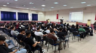 Aydın Bozdoğan MYO'da oryantasyon toplantısında dijital güvenlik uyarısı yapıldı