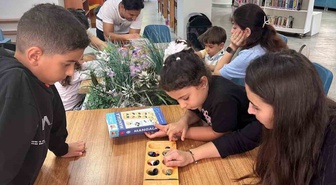 Aydın Çocuk ve Gençlik Kütüphanesi'nde çocuklar zeka oyunlarıyla beceri geliştirdi