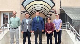 Bilecik Aile ve Sosyal Hizmetler İl Müdürü Nejat İlhan, huzurevi sakinleriyle görüştü